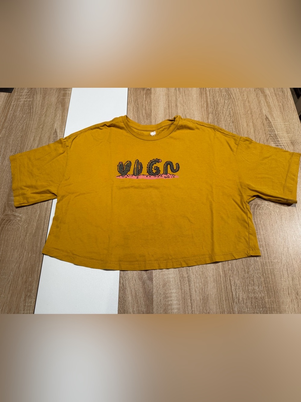 Vardagen High Sunlight Low Maintenance cropped women’s top amber size M